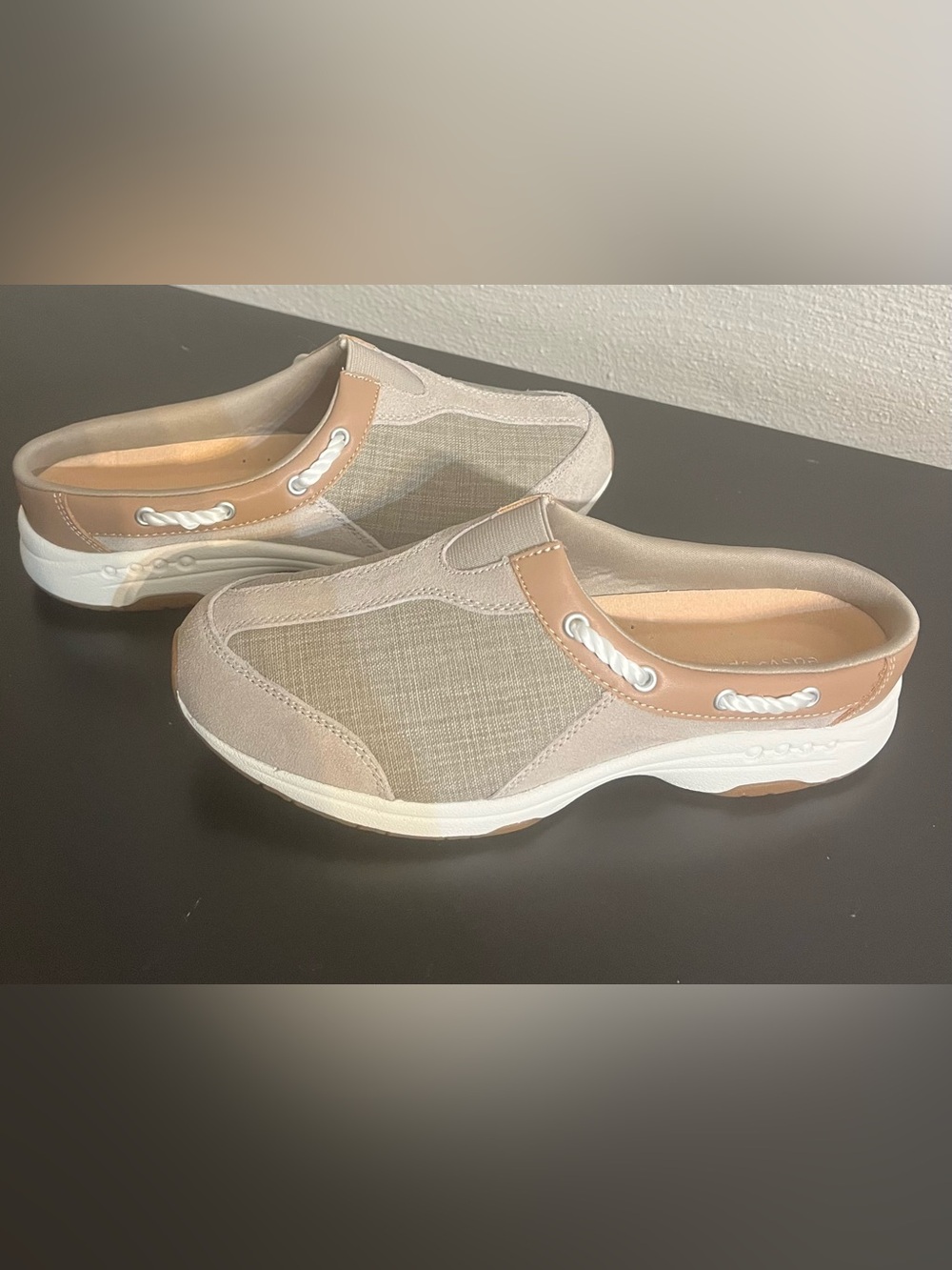 New Easy Spirit Slip-On Casual Women's Sneakers in Beige and Nude